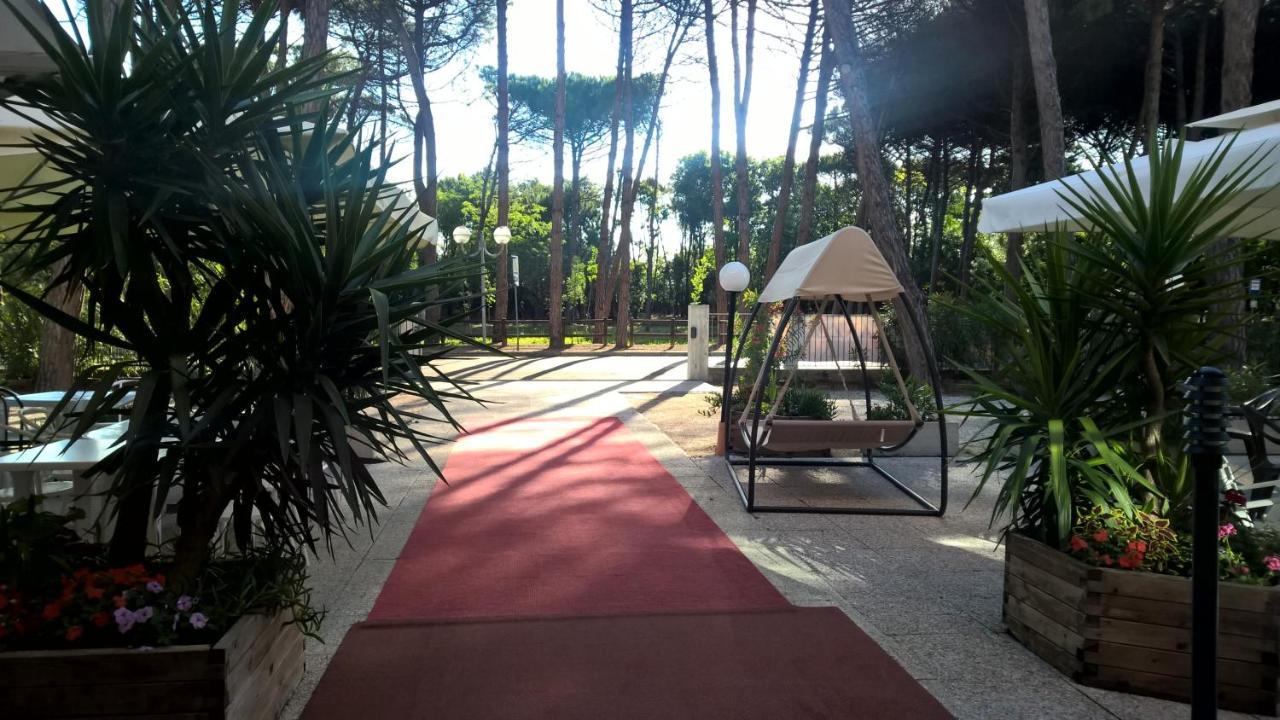 Club Vacanze In Cervia Extérieur photo